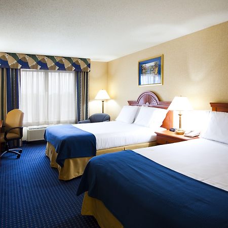 Holiday Inn Express Syracuse Airport By Ihg North Syracuse Bagian luar foto