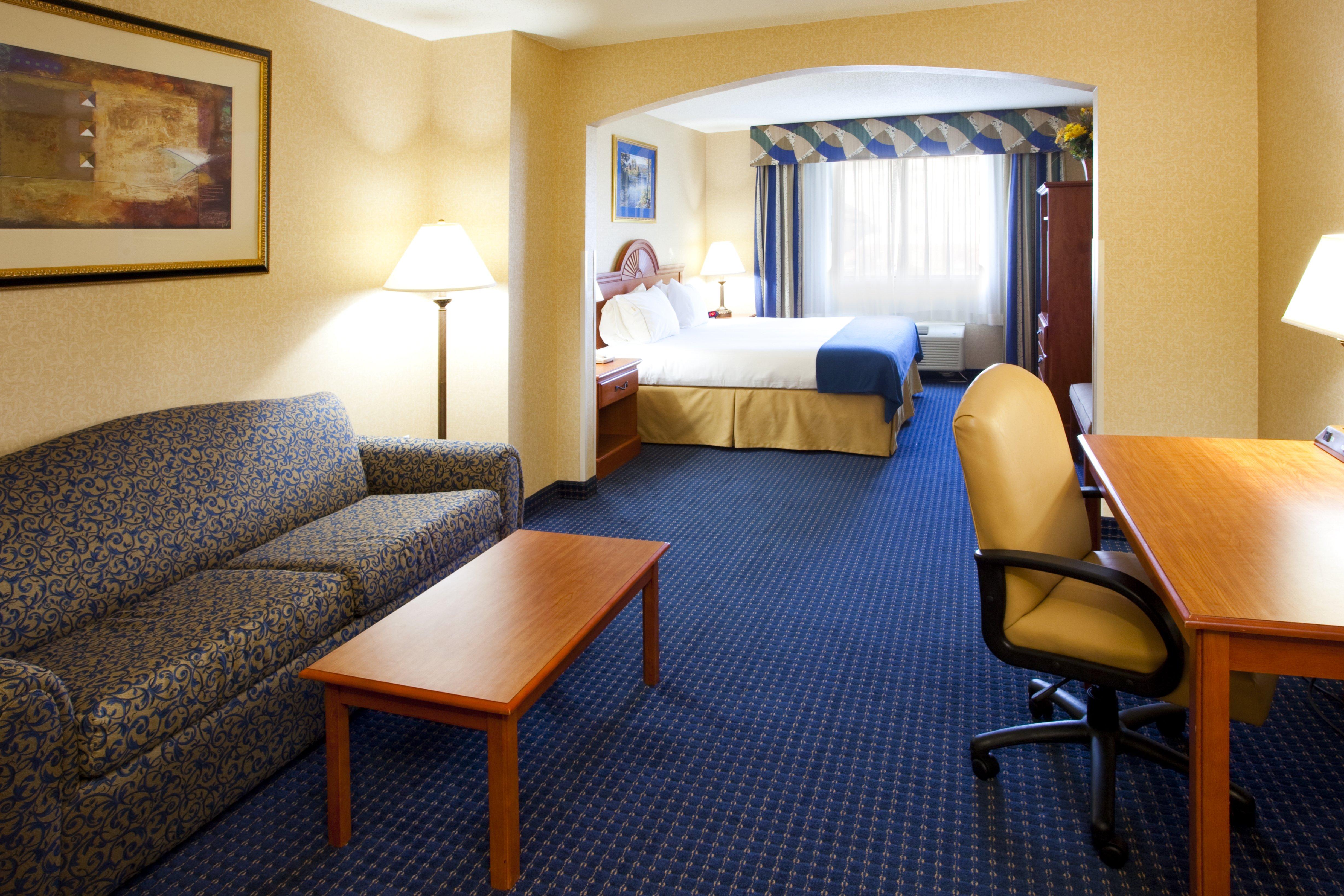 Holiday Inn Express Syracuse Airport By Ihg North Syracuse Bagian luar foto