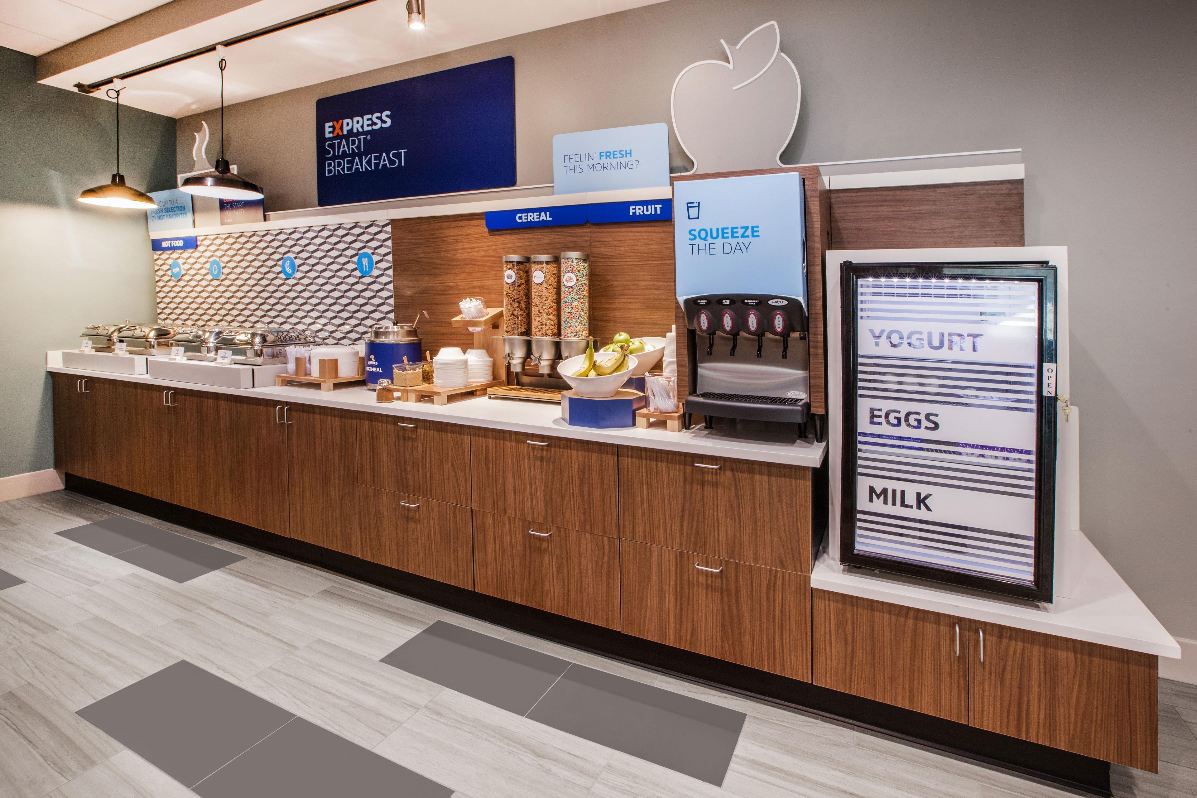 Holiday Inn Express Syracuse Airport By Ihg North Syracuse Bagian luar foto