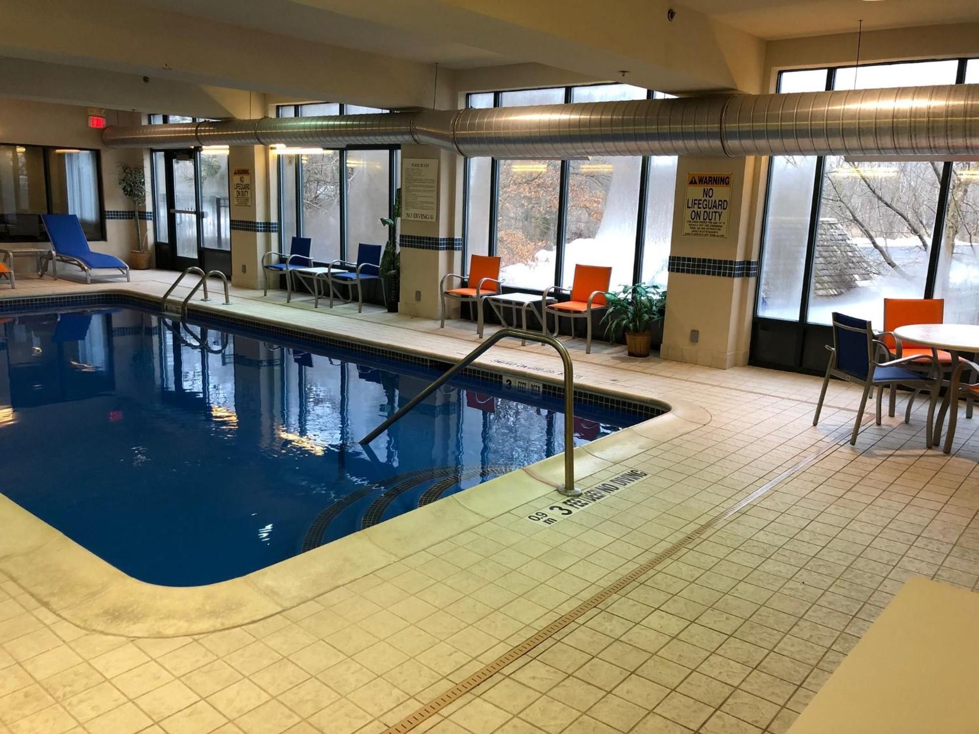Holiday Inn Express Syracuse Airport By Ihg North Syracuse Bagian luar foto